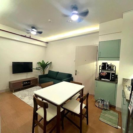 Pioneer Woodlands Bed & Breakfast Mandaluyong Eksteriør bilde